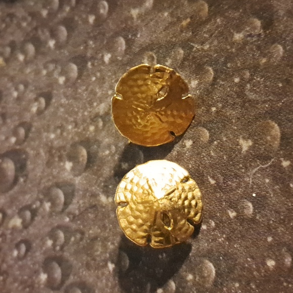 Goldtone Sand Dollar Clip Earrings - Picture 2 of 3